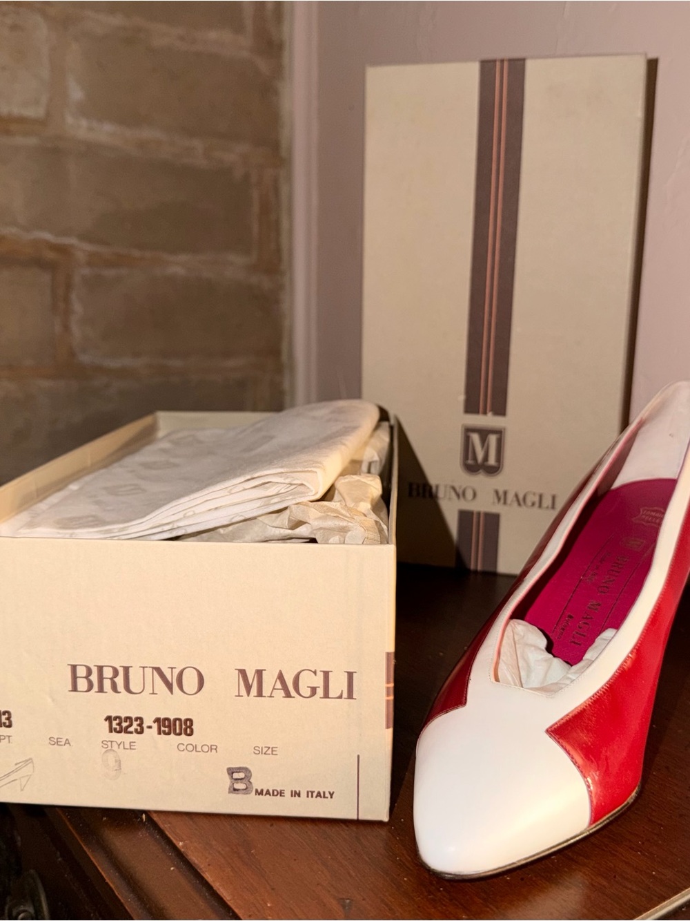 Vintage Bruno Magli Red White Leather Colorblock High Cut Pumps Box 9.5B